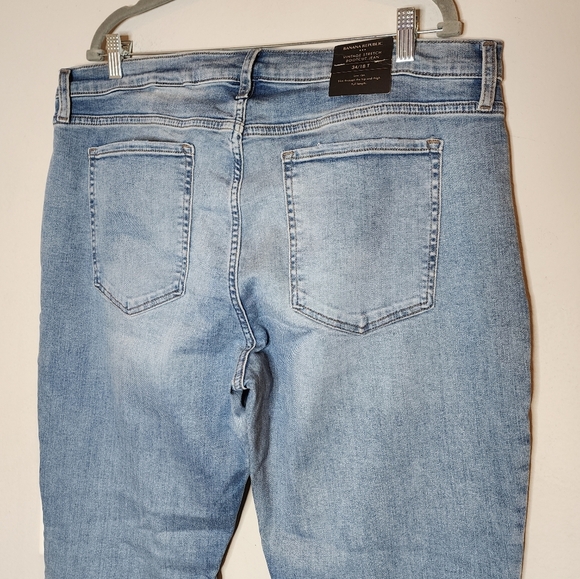 Banana Republic 18 Tall Bootcut Jeans Stretch Denim Lightwash Plus Size 34T NWT - Picture 10 of 15